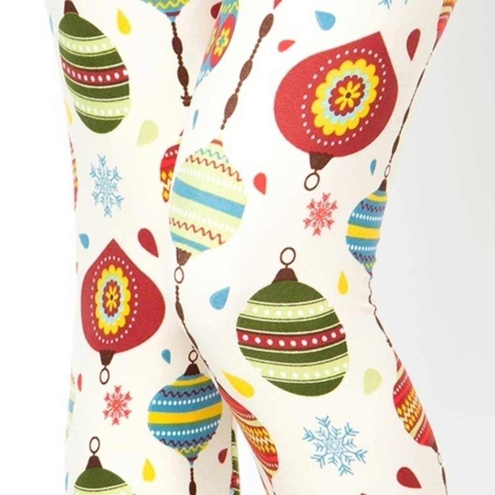Buttery soft Christmas Ornament leggings